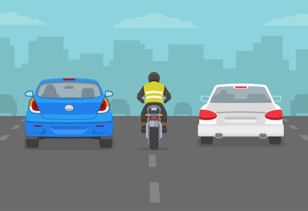 can motorcycles split lanes in colorado