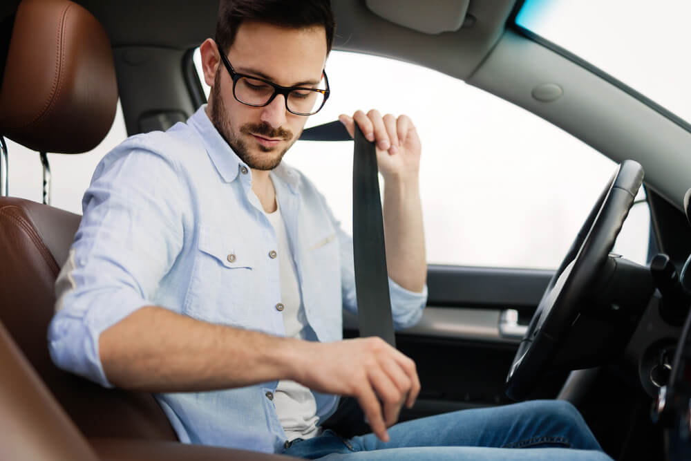 What is California seat belt law?